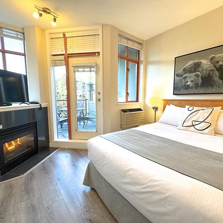Alpenglow Lodge By Mva Whistler Exteriér fotografie